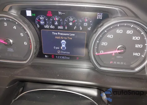 2019 Chevrolet Silverado 1500 High Country z USA, uszkodzony, nr VIN 1GCUYHEL8KZ100647